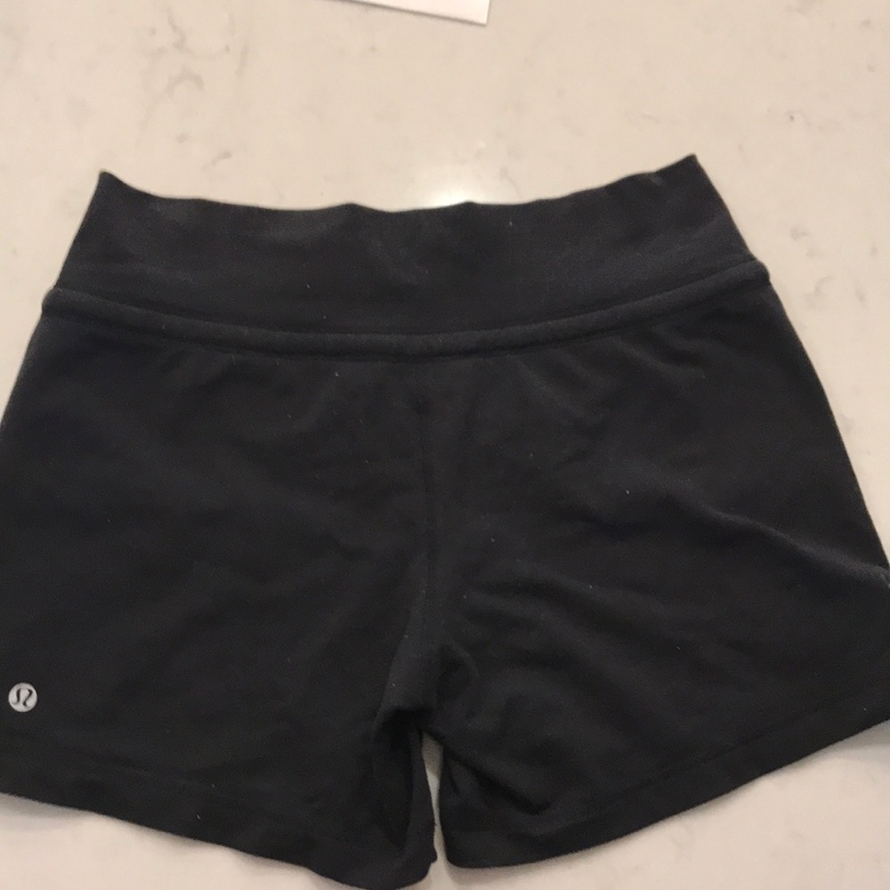 Lulu lemon yoga shorts